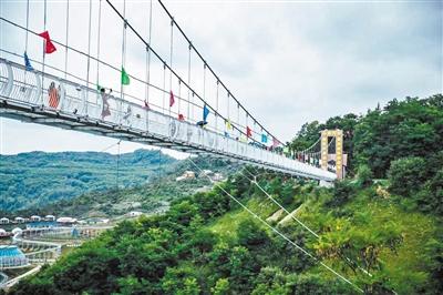 崆峒山5條美妙線路游起來(lái)！來(lái)這三座山赴暮春之約