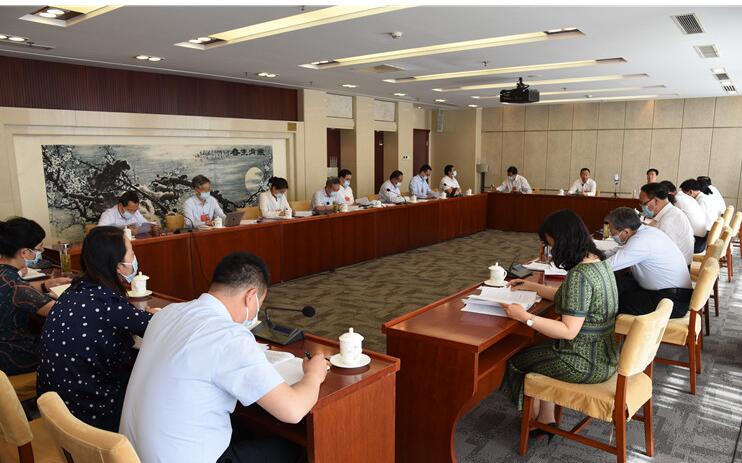 【兩會快訊】甘肅代表團(tuán)分組審議全國人大常委會工作報告，唐仁健參加第二小組會議并發(fā)言