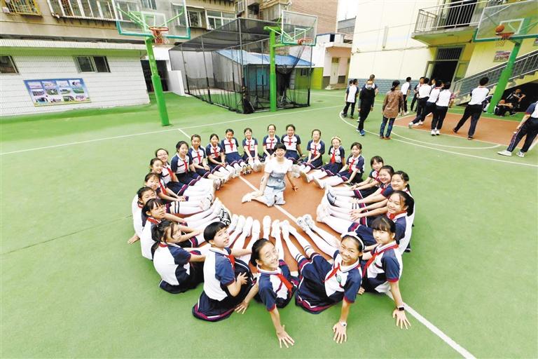 我們畢業(yè)啦！