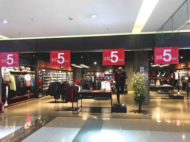 “雙11”線上線下齊發(fā)力 網(wǎng)絡節(jié)日火爆金城