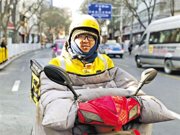 外賣小哥王全軍：好好干，在蘭州買套房