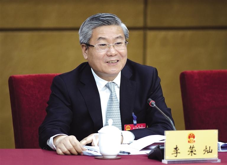 李榮燦在參加城關(guān)代表團(tuán)審議時強調(diào) 打造宜居宜業(yè)宜游品質(zhì)區(qū) 努力為全面建設(shè)現(xiàn)代化中心城市作更大貢獻(xiàn)