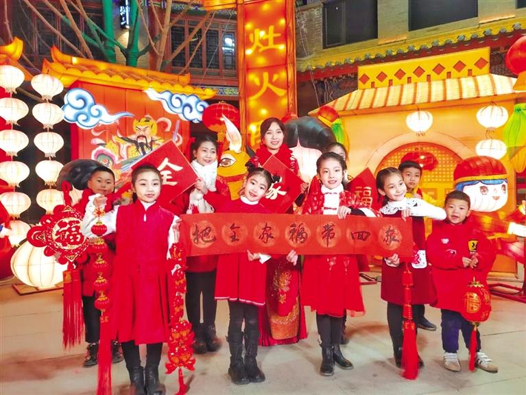 原創(chuàng)音樂電視《全家福》向蘭州市人民拜年！