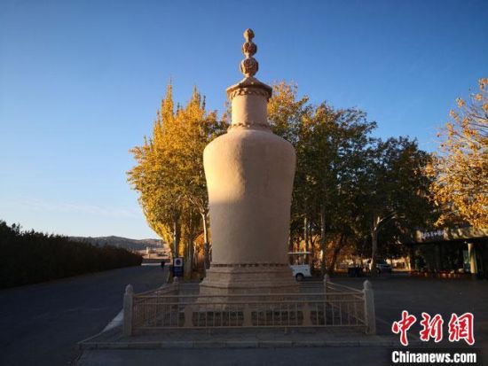 圖為2020年11月，沐浴在晨光中的莫高窟道士塔。(資料圖) 馮志軍 攝