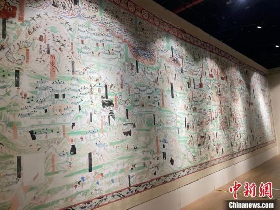 圖為展覽現(xiàn)場?！〗瓧顭?攝