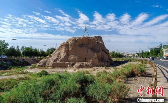 圖為沙州郡城遺址公園古遺址?！⊥醣筱y 攝