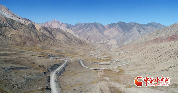 《甘肅省普通公路管理養(yǎng)護(hù)事權(quán)移交接養(yǎng)工作實施方案》出臺國道全部由省級公路管理養(yǎng)護(hù)機構(gòu)管養(yǎng)